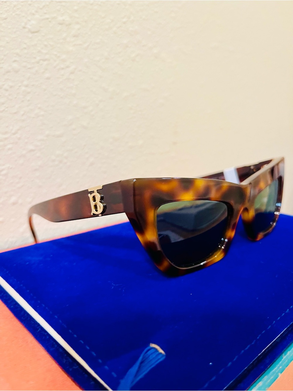 Burberry Tortoiseshell Cat-Eye Sunglasses for Women - Brown - Picture 4 of 11